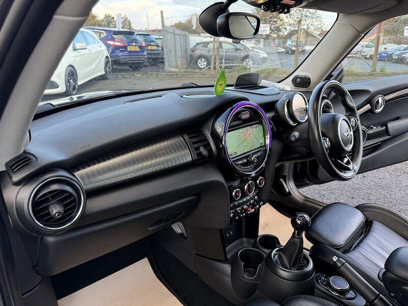 Used MINI Hatch 2019 for sale - 76216523: Photo 21