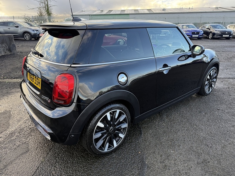 Used MINI Hatch 2019 for sale - 76216523: Photo 4