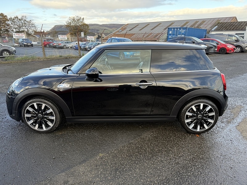Used MINI Hatch 2019 for sale - 76216523: Photo 5