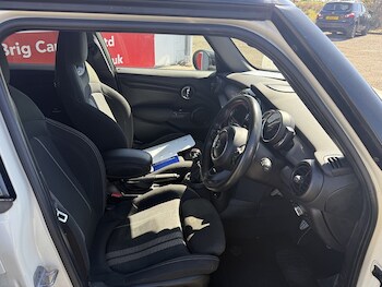 Used MINI Hatch 2019 for sale - 78412805: Photo