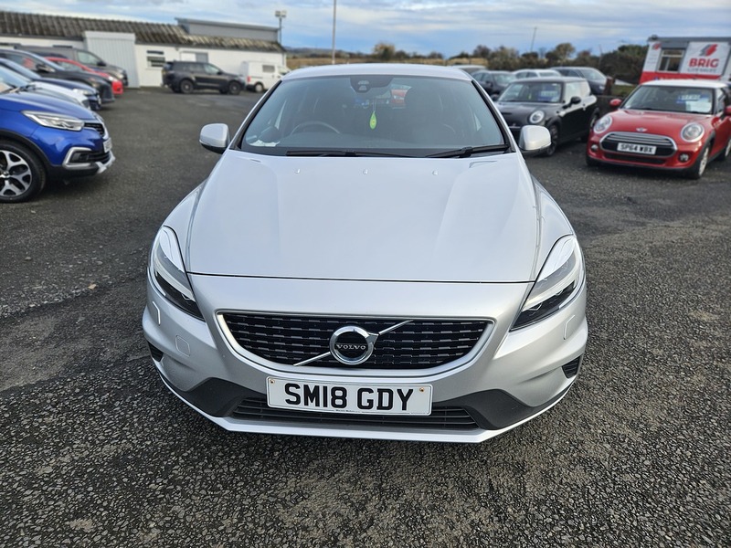Used Volvo V40 2018 for sale - 76216521: Photo 2