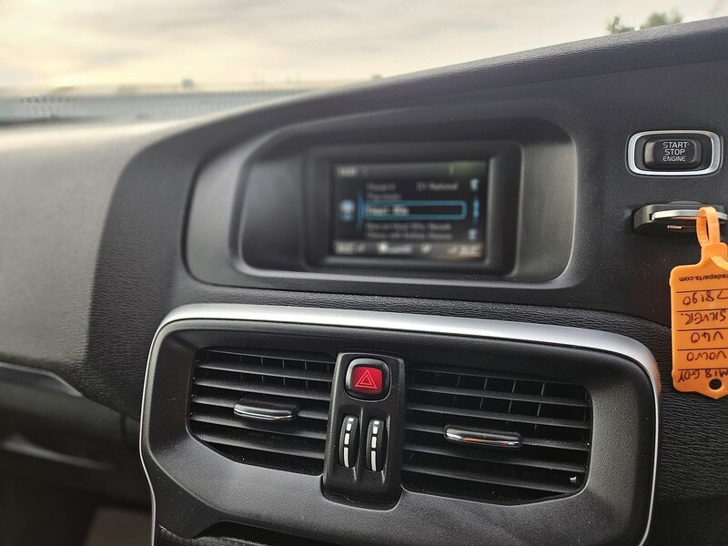 Used Volvo V40 2018 for sale - 76216521: Photo 22