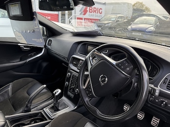 Used Volvo V40 2018 for sale - 76216521: Photo 3