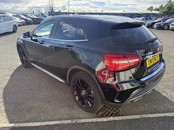 Used Mercedes-Benz GLA 2019 for sale - 79673895: Photo