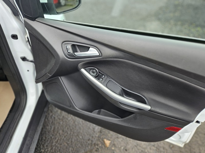 Used Ford Focus 2017 for sale - 76216508: Photo 15