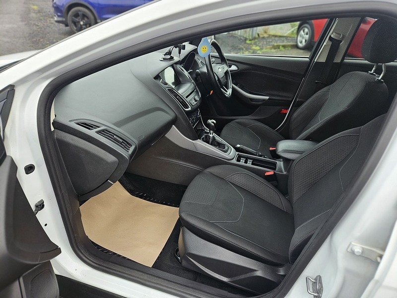 Used Ford Focus 2017 for sale - 76216508: Photo 9