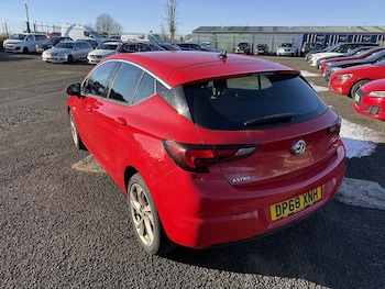 Used Vauxhall Astra 2018 for sale - 77594949: Photo