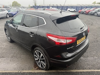 Used Nissan Qashqai 2017 for sale - 78714186: Photo