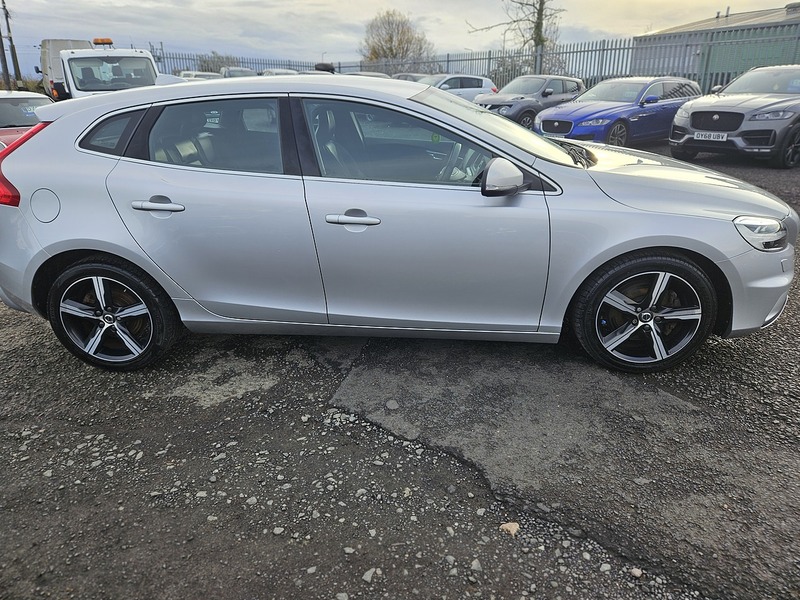 Used Volvo V40 2018 for sale - 77034323: Photo 4