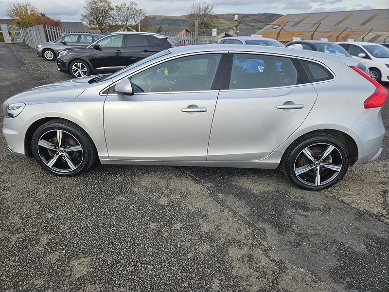 Used Volvo V40 2018 for sale - 77034323: Photo 8