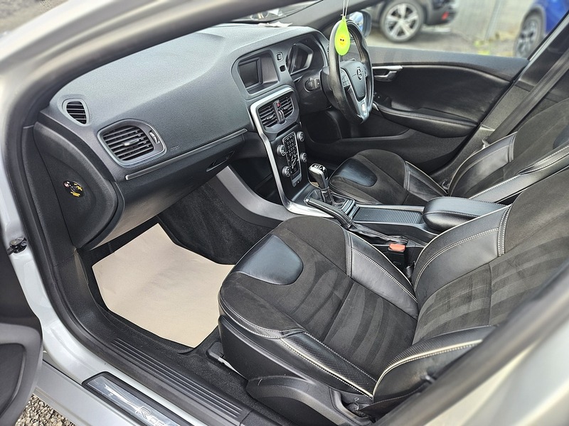 Used Volvo V40 2018 for sale - 77034323: Photo 9