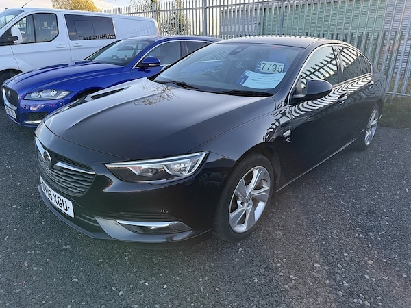 Used Vauxhall Insignia 2018 for sale - 76216512: Photo 1