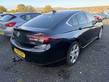 Used Vauxhall Insignia 2018 for sale - 76216512: Photo 2
