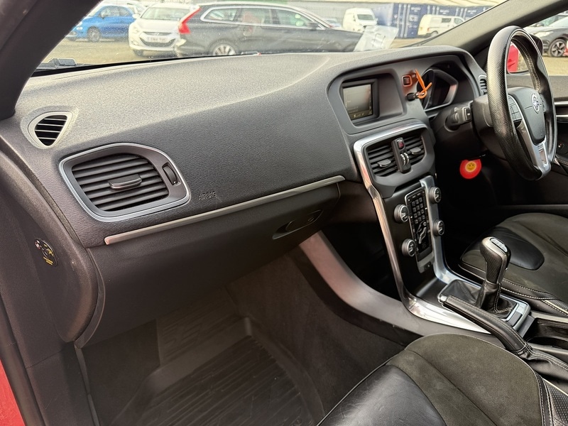 Used Volvo V40 2016 for sale - 77234477: Photo 13