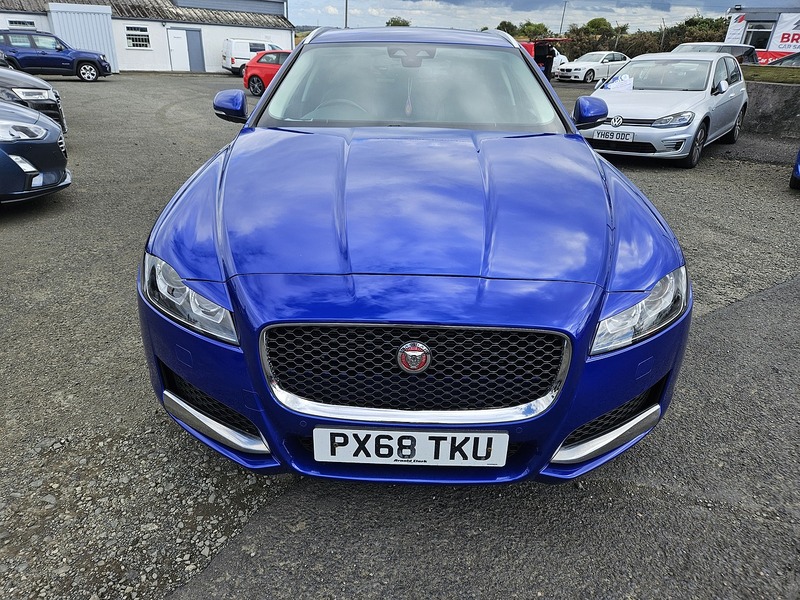 Used Jaguar XF 2018 for sale - 76216503: Photo 2