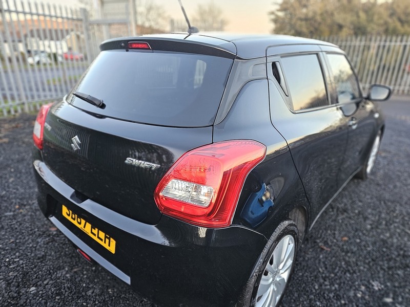 Used Suzuki Swift 2017 for sale - 76216519: Photo 5