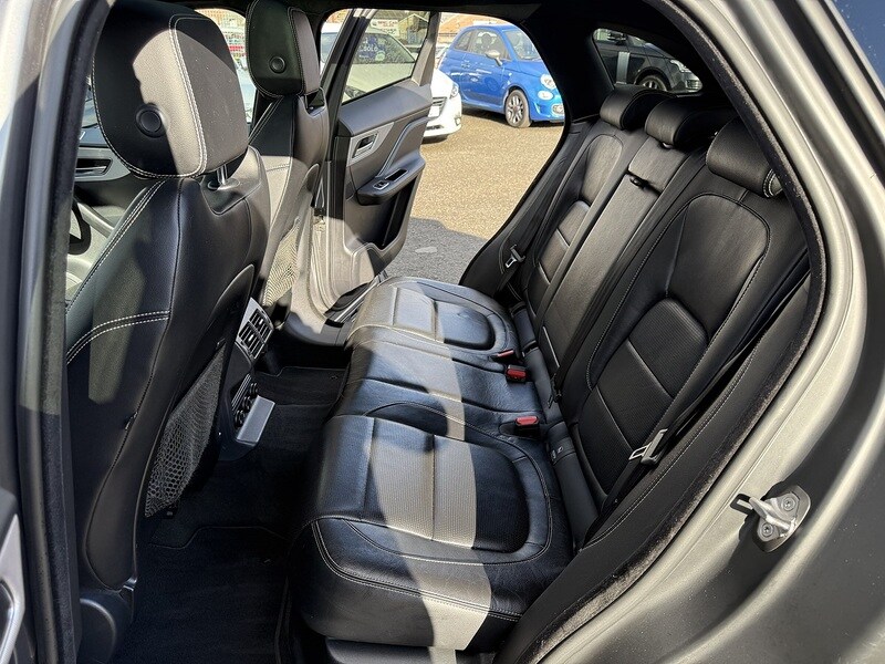 Used Jaguar F-Pace 2018 for sale - 76274484: Photo 17