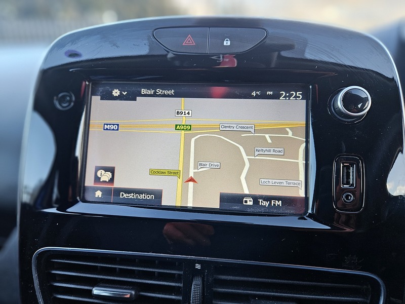 Used Renault Clio 2018 for sale - 76821286: Photo 23