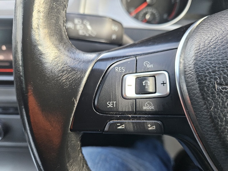 Used Volkswagen Golf 2015 for sale - 76589019: Photo 19