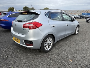 Used Kia Ceed 2016 for sale - 76216517: Photo 2
