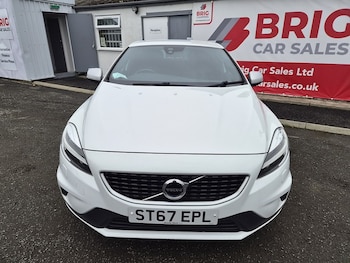 Used Volvo V40 2017 for sale - 79435367: Photo
