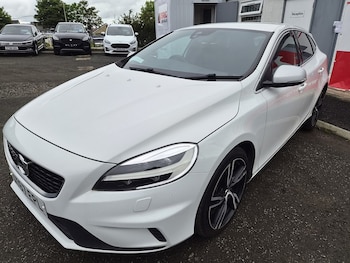 Used Volvo V40 2017 for sale - 79435367: Photo