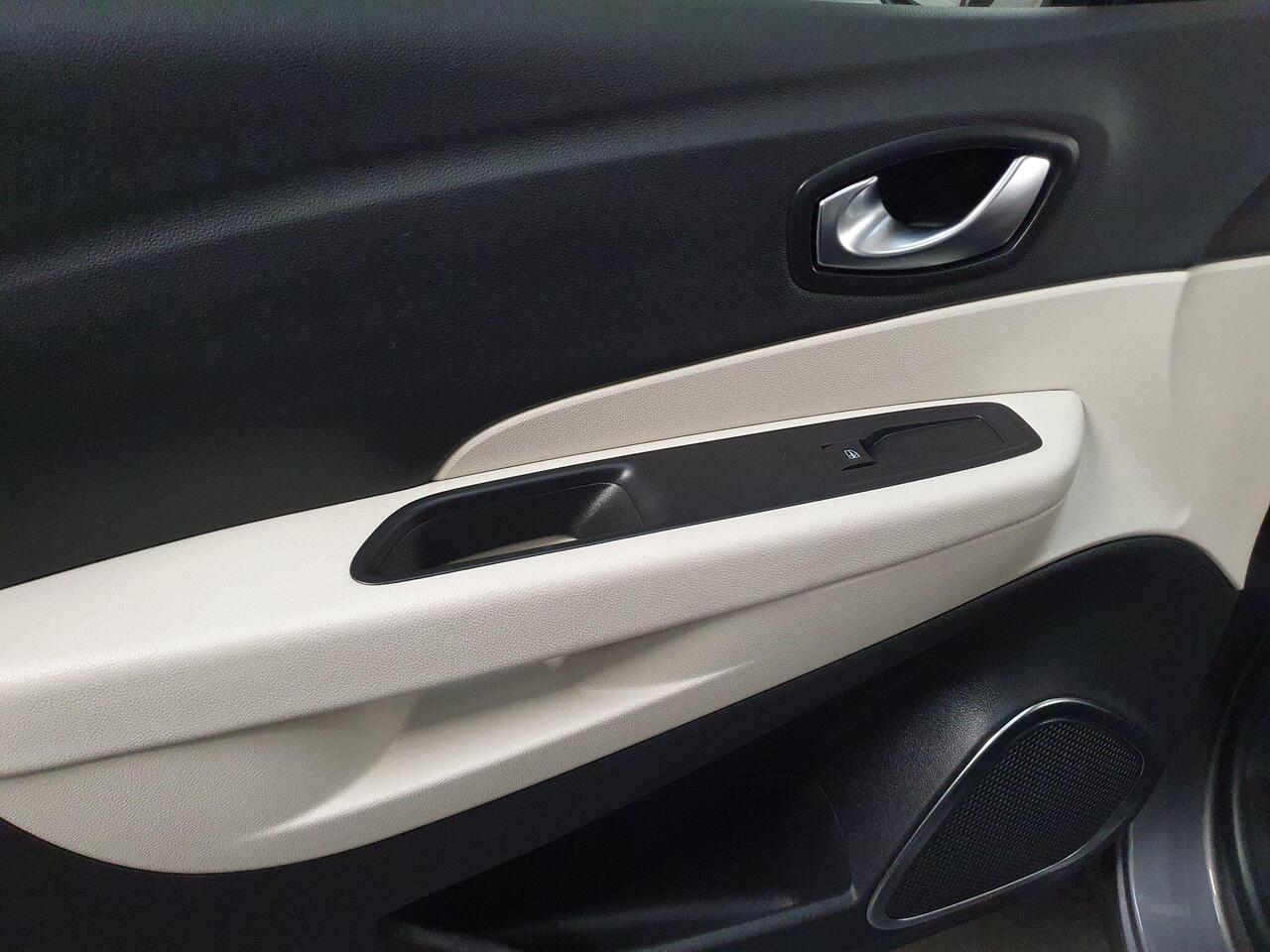 Used Renault Captur 2019 for sale - 77607934: Photo 43