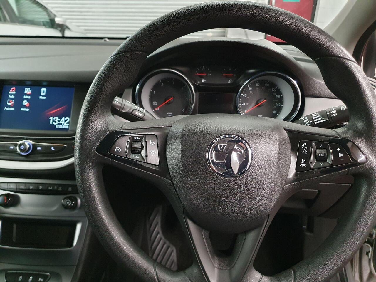 Used Vauxhall Astra 2019 for sale - 77607933: Photo 25