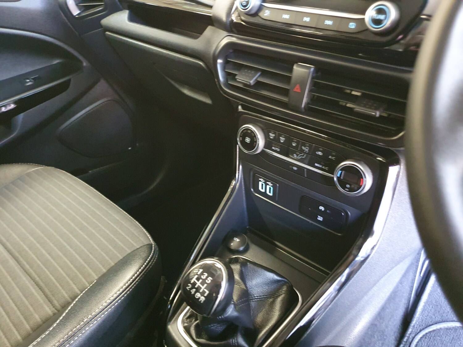 Used Ford Ecosport 2019 for sale - 76799073: Photo 65