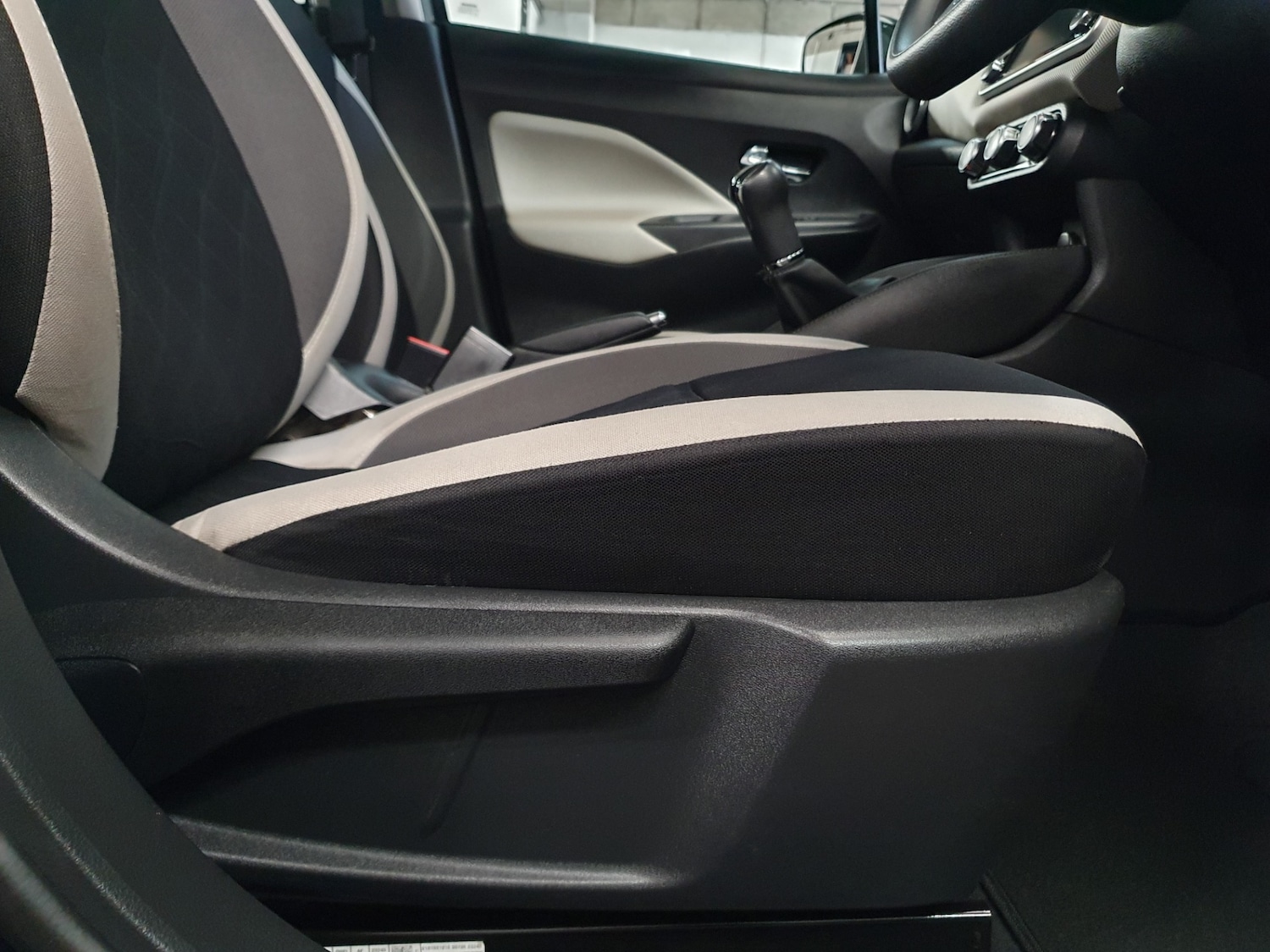 Used Nissan Micra 2017 for sale - 76780436: Photo 20