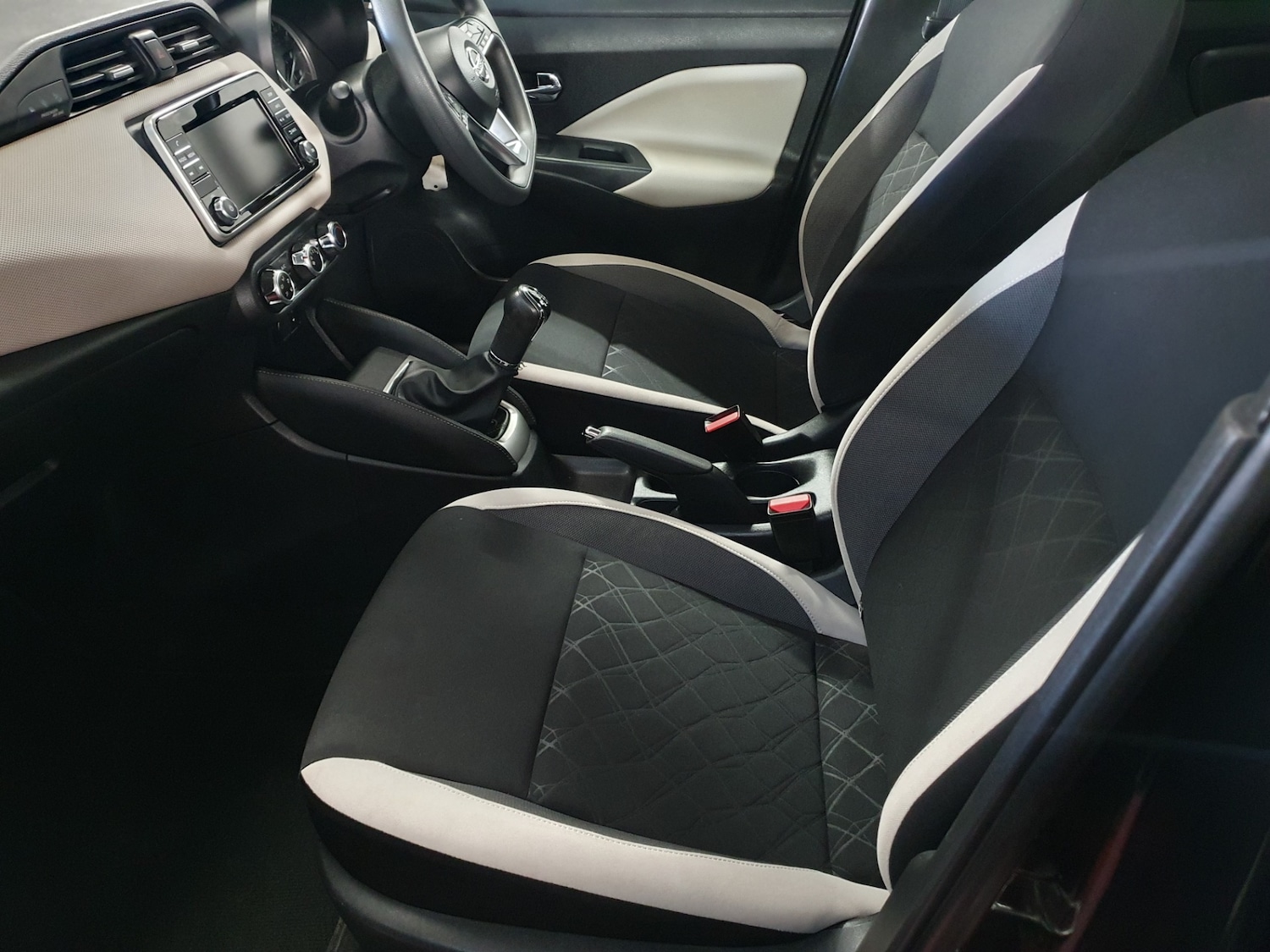 Used Nissan Micra 2017 for sale - 76780436: Photo 38