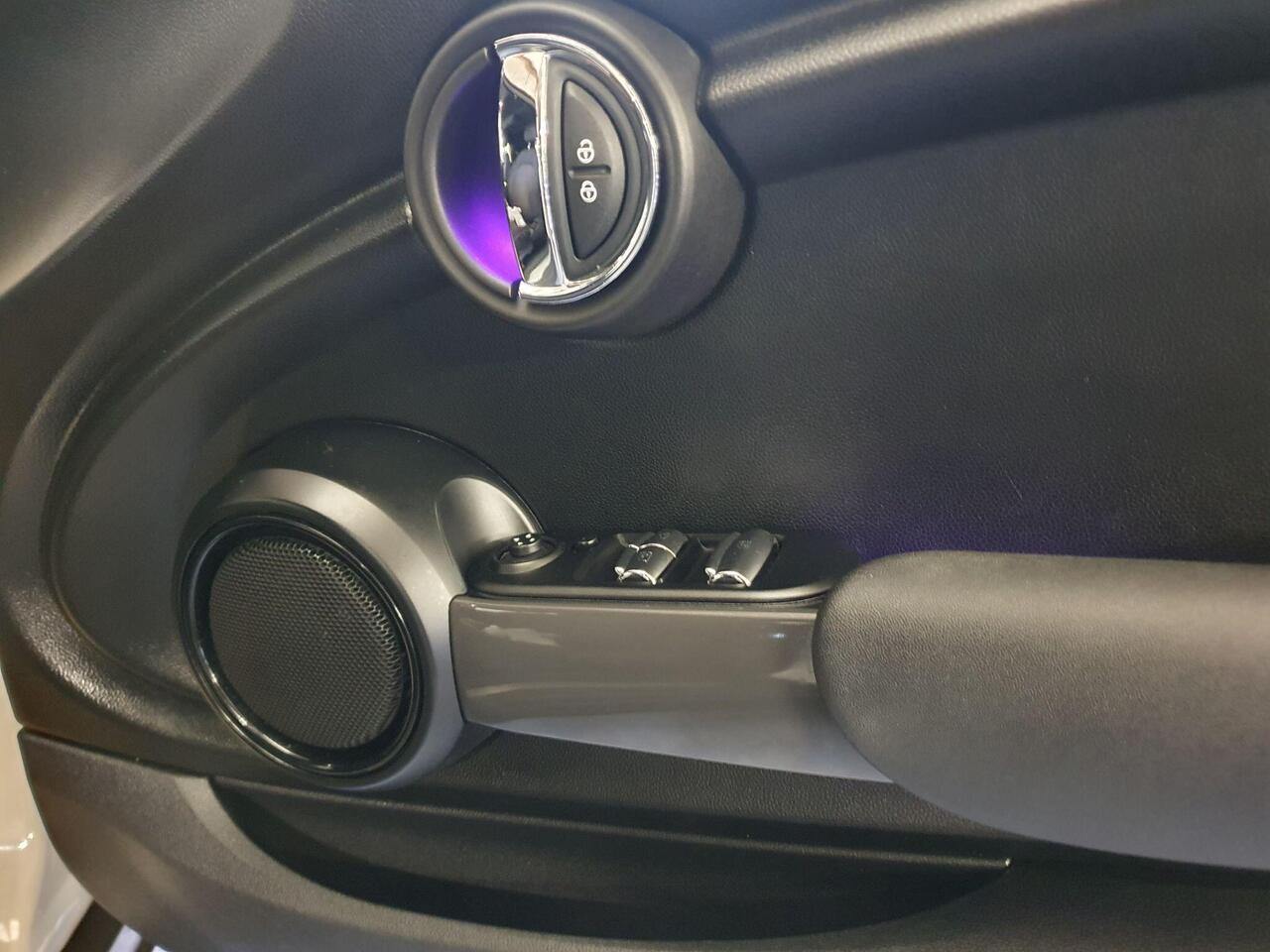 Used MINI Convertible 2019 for sale - 77607931: Photo 25