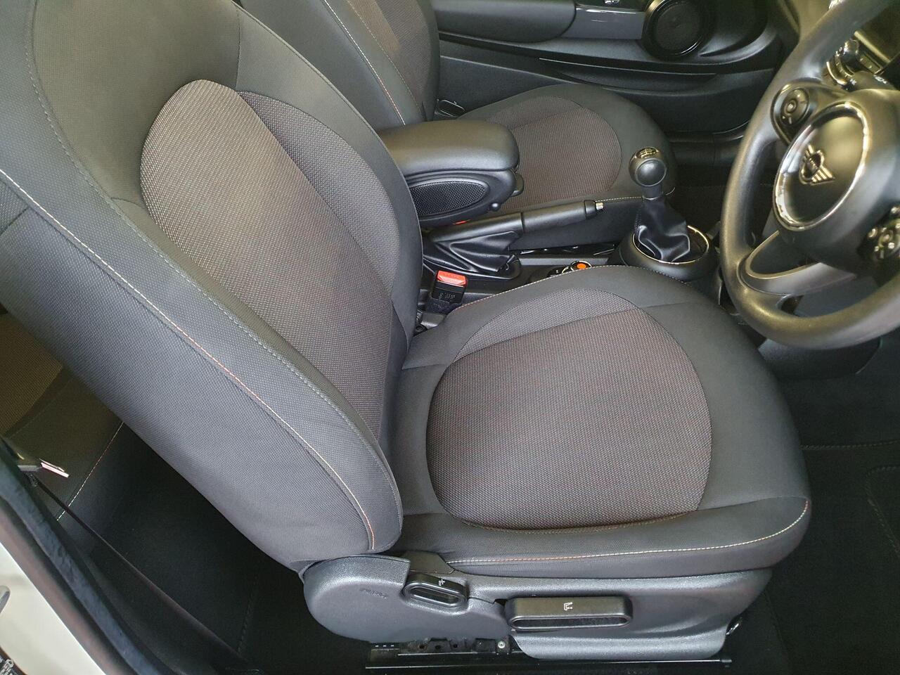 Used MINI Convertible 2019 for sale - 77607931: Photo 28