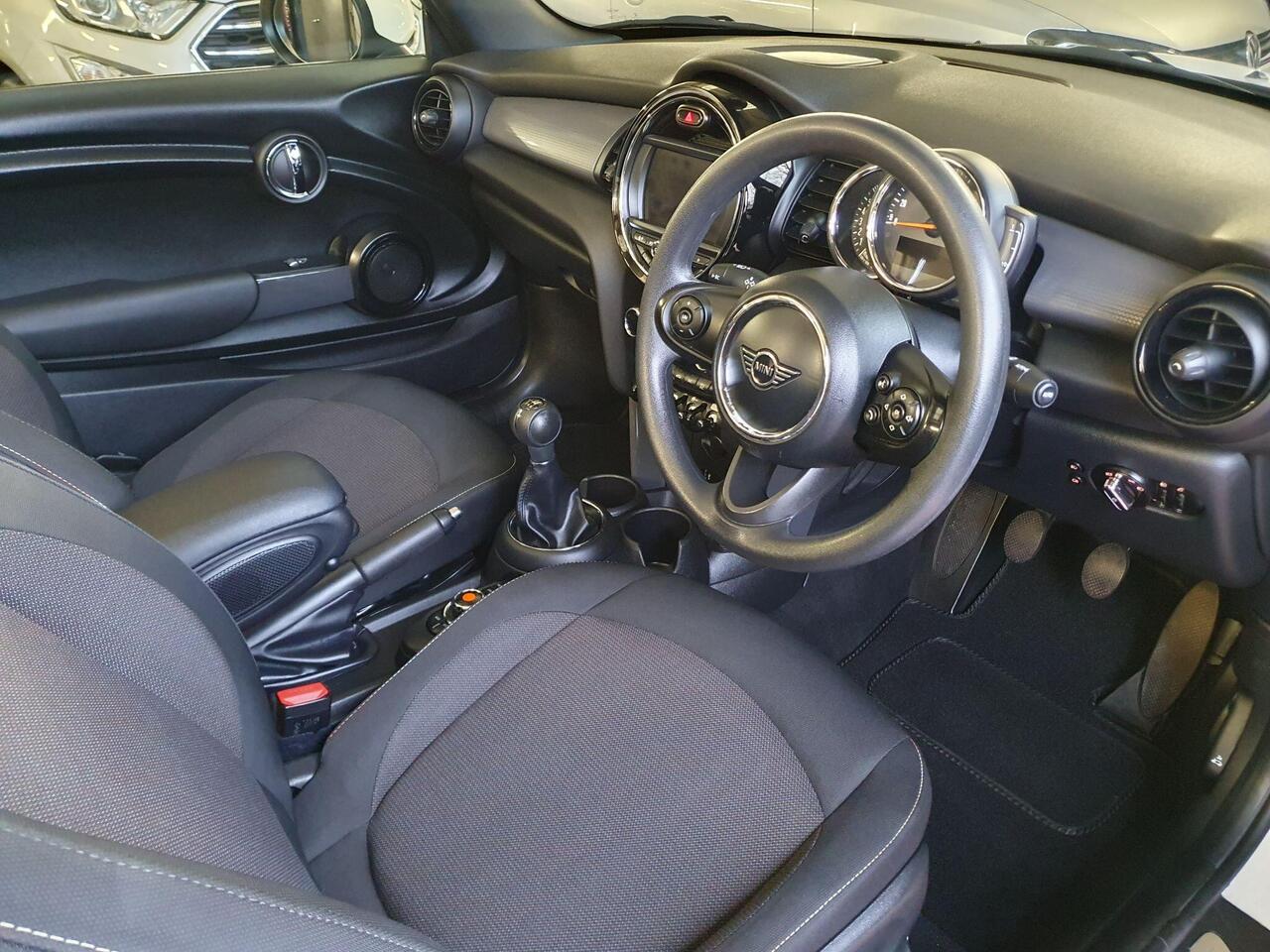 Used MINI Convertible 2019 for sale - 77607931: Photo 29