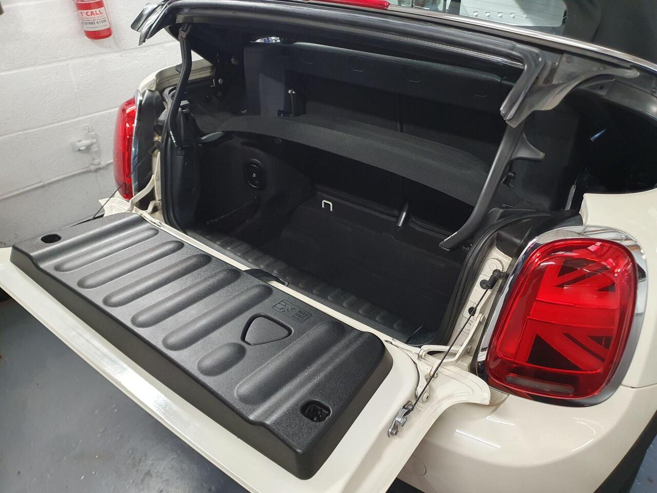 Used MINI Convertible 2019 for sale - 77607931: Photo 69