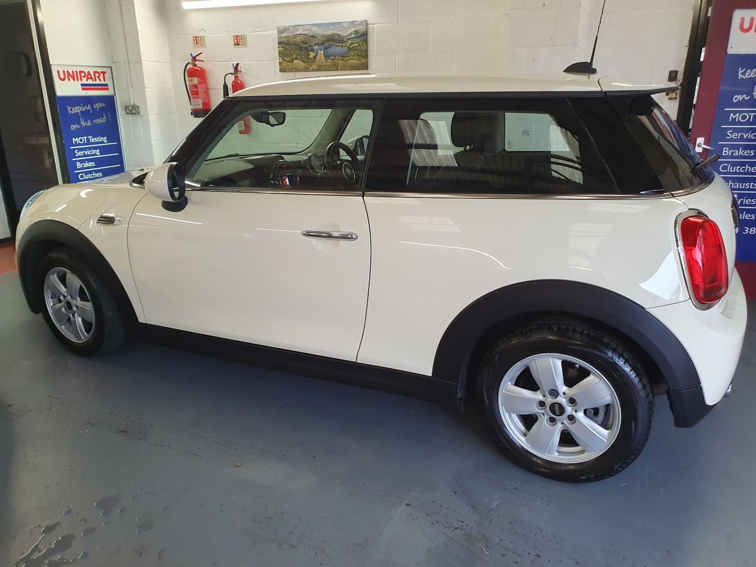 Used MINI Hatch 2018 for sale - 76785294: Photo 18