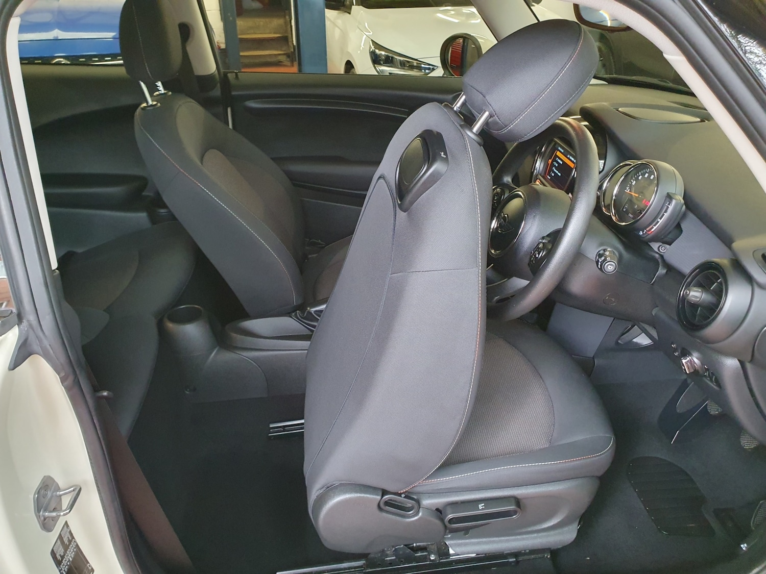 Used MINI Hatch 2018 for sale - 76785294: Photo 29