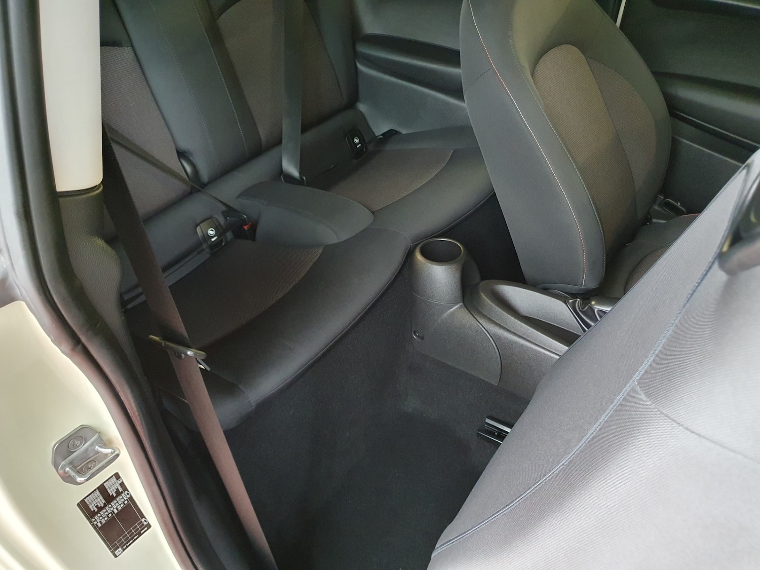 Used MINI Hatch 2018 for sale - 76785294: Photo 30