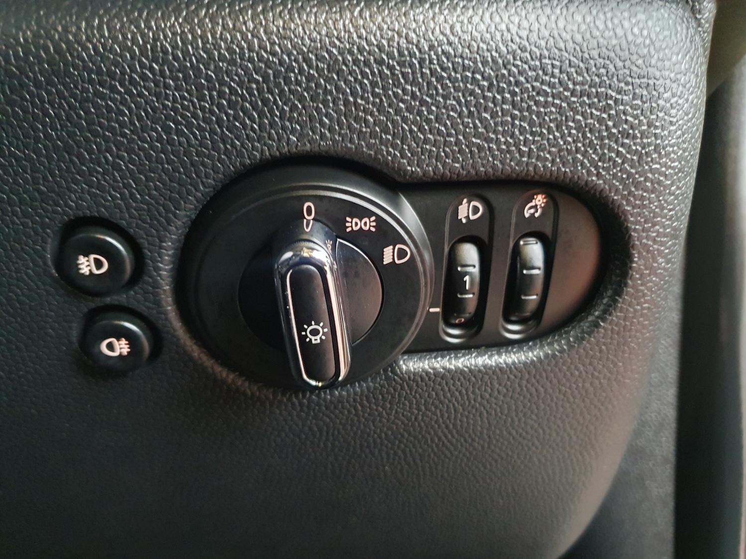 Used MINI Hatch 2018 for sale - 76785294: Photo 43