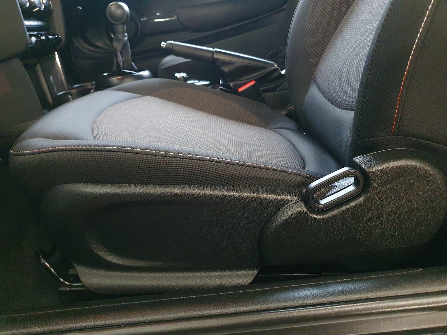 Used MINI Hatch 2018 for sale - 76785294: Photo 60