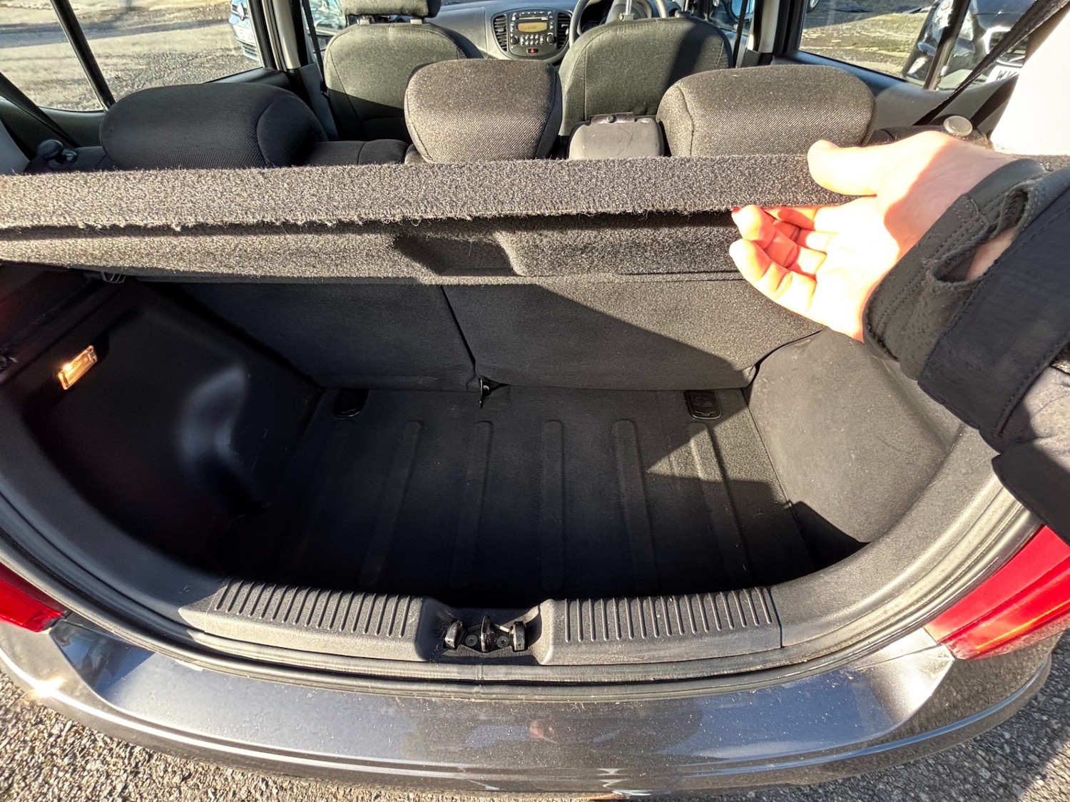 Used Hyundai i10 2012 for sale - 76630428: Photo 11