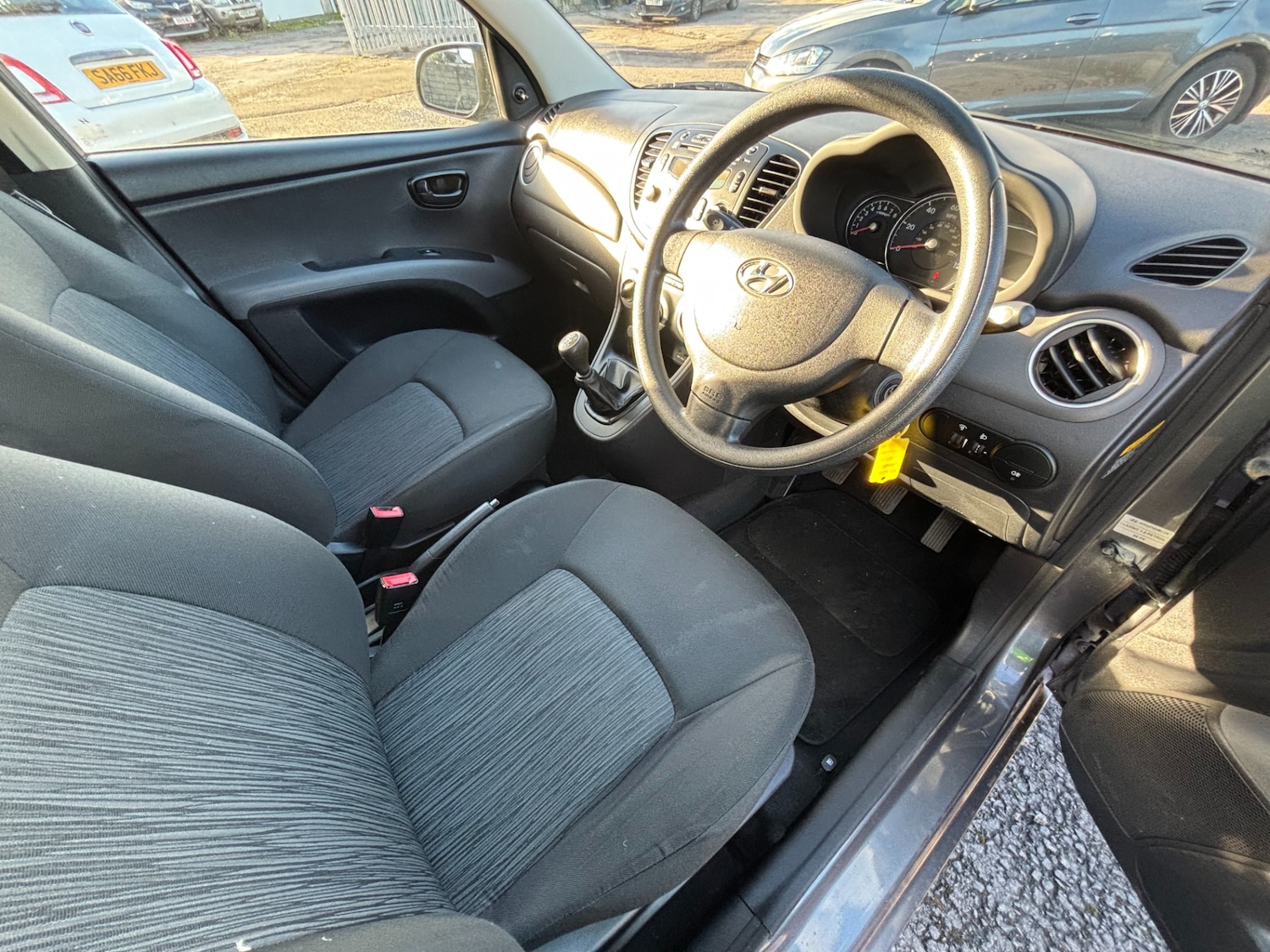 Used Hyundai i10 2012 for sale - 76630428: Photo 12