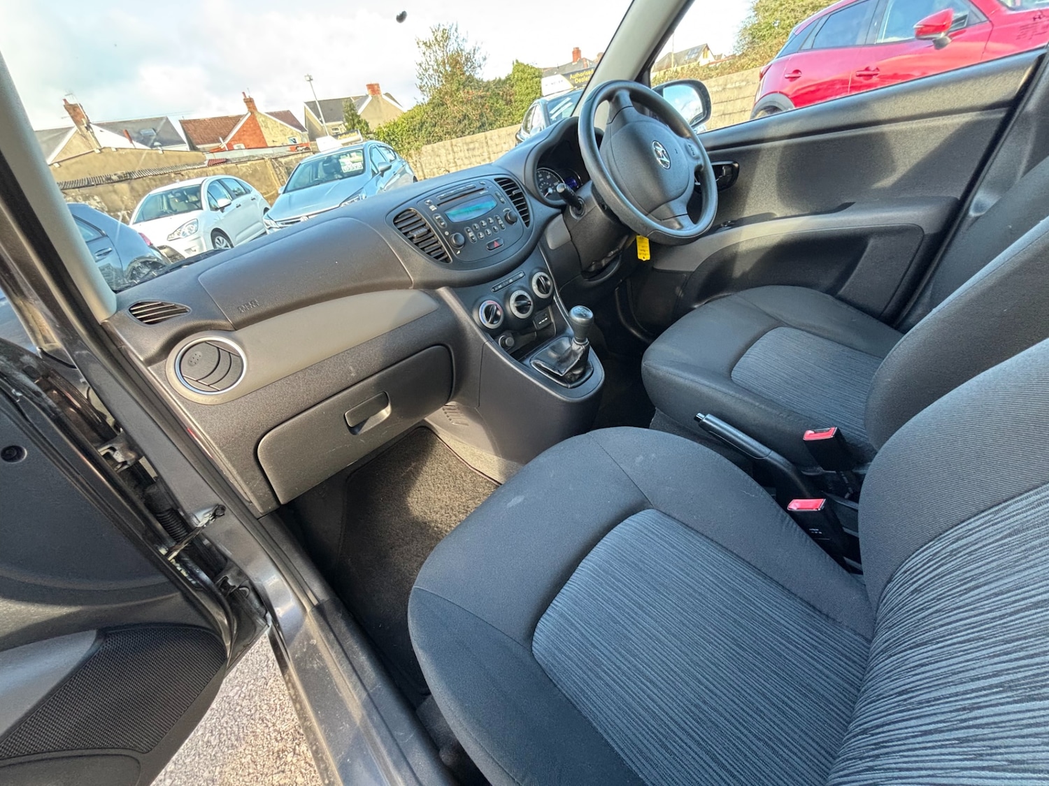 Used Hyundai i10 2012 for sale - 76630428: Photo 8