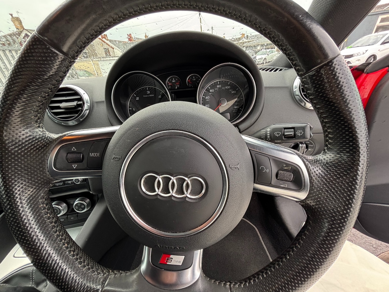 Used Audi TT 2011 for sale - 77759492: Photo 8