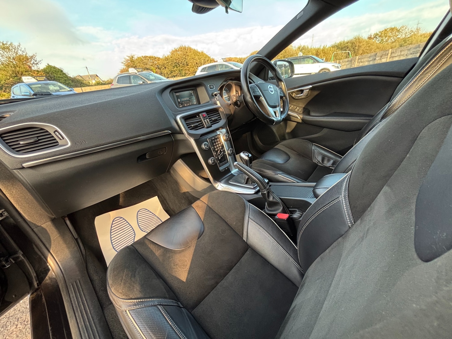 Used Volvo V40 2015 for sale - 76252685: Photo 11