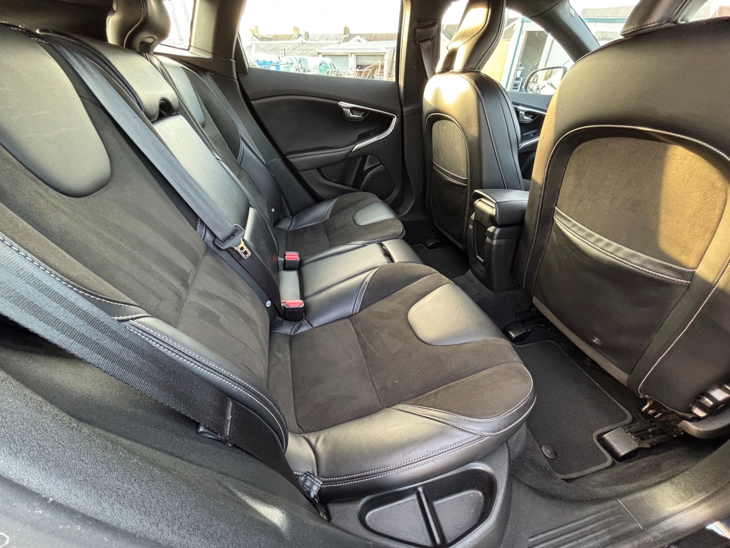 Used Volvo V40 2015 for sale - 76252685: Photo 14