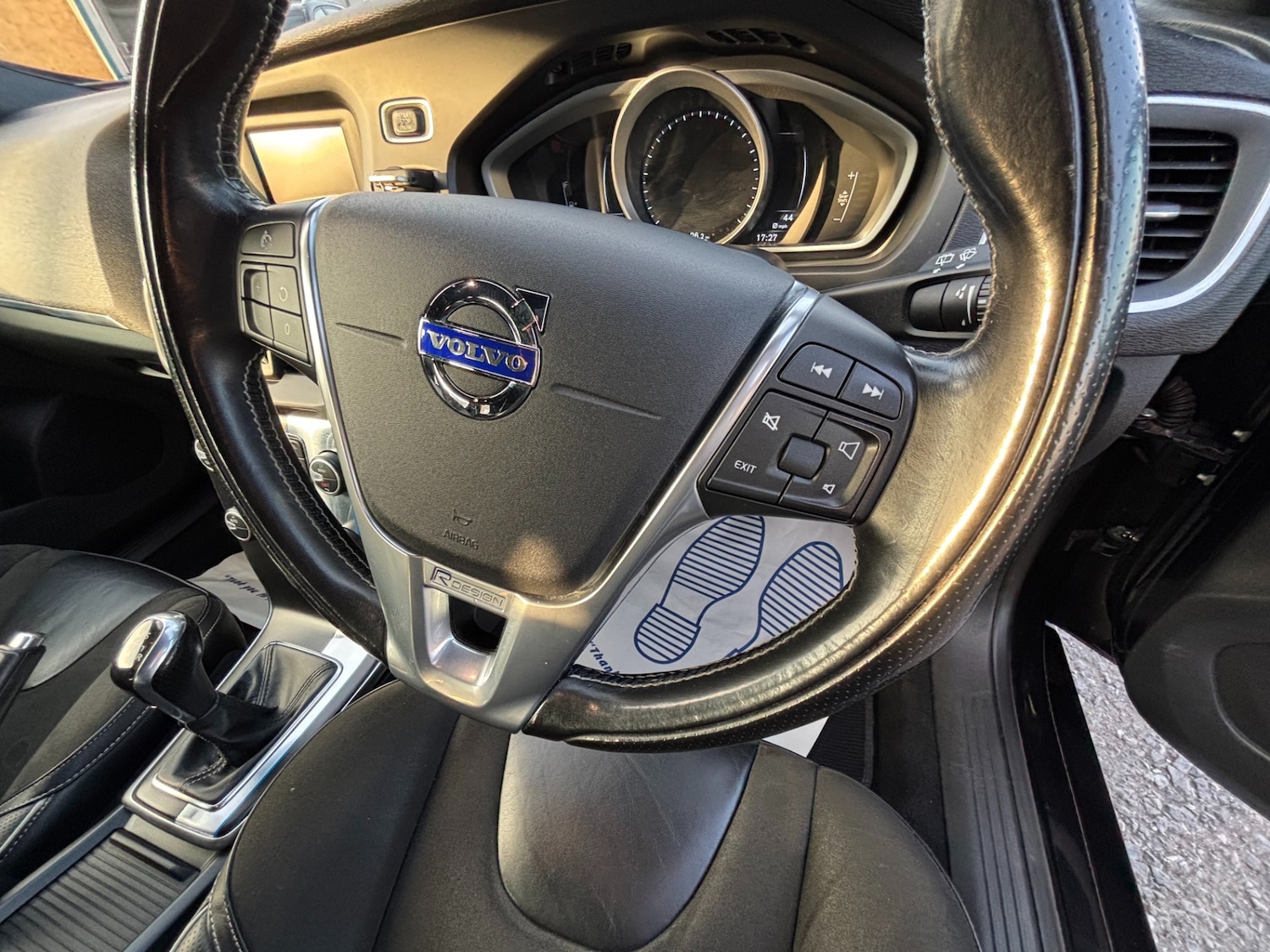 Used Volvo V40 2015 for sale - 76252685: Photo 19