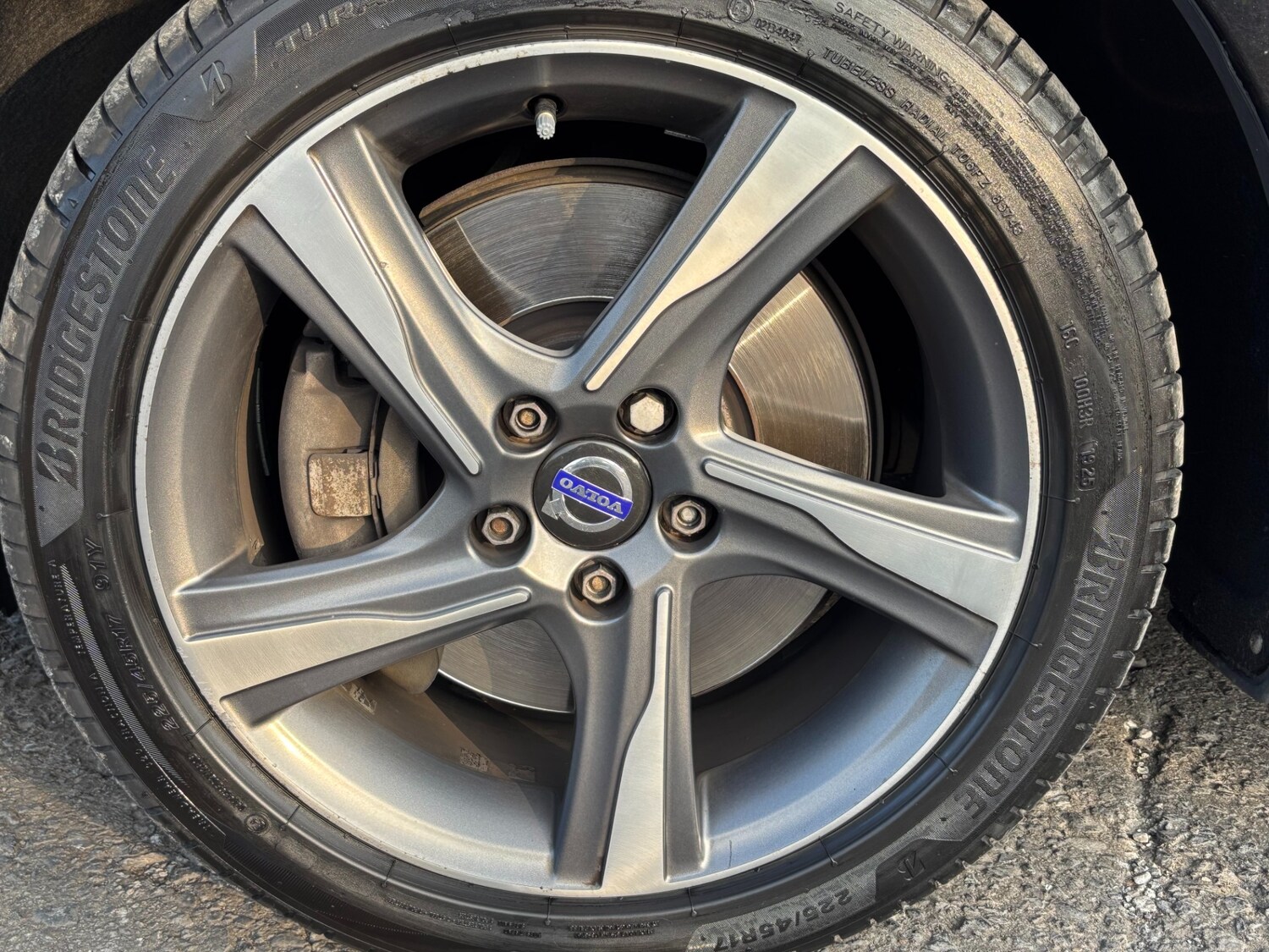 Used Volvo V40 2015 for sale - 76252685: Photo 21