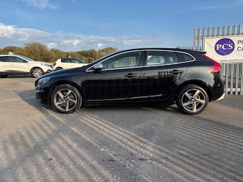 Used Volvo V40 2015 for sale - 76252685: Photo 3