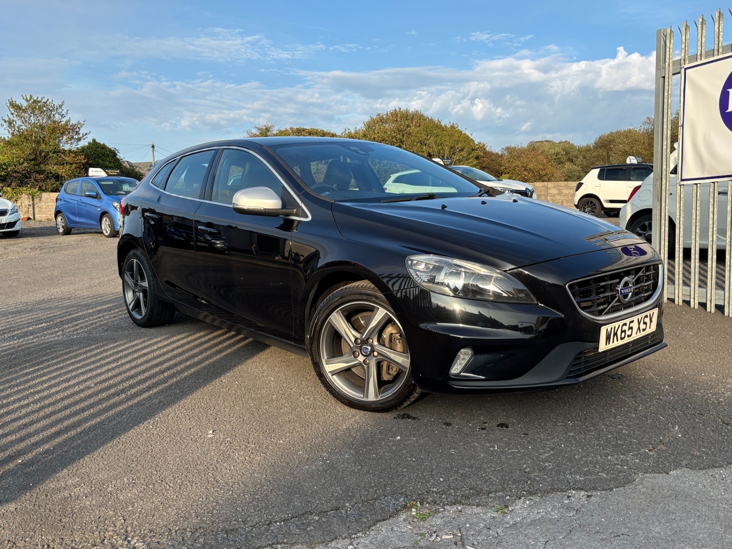 Used Volvo V40 2015 for sale - 76252685: Photo 5